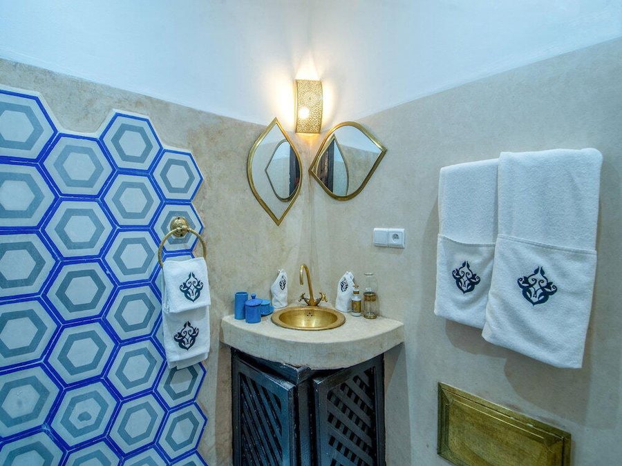 Riad Art Emotions Boutique Hotel Spa — Bathroom