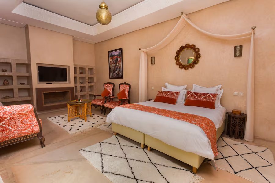 Riad Azzar — Guest room
