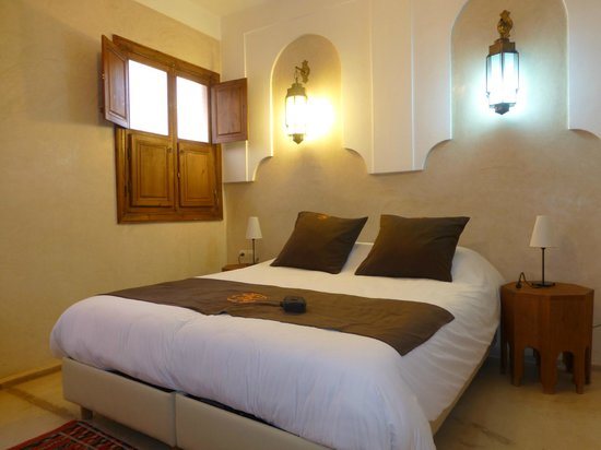 Riad Cherrata — Guest room