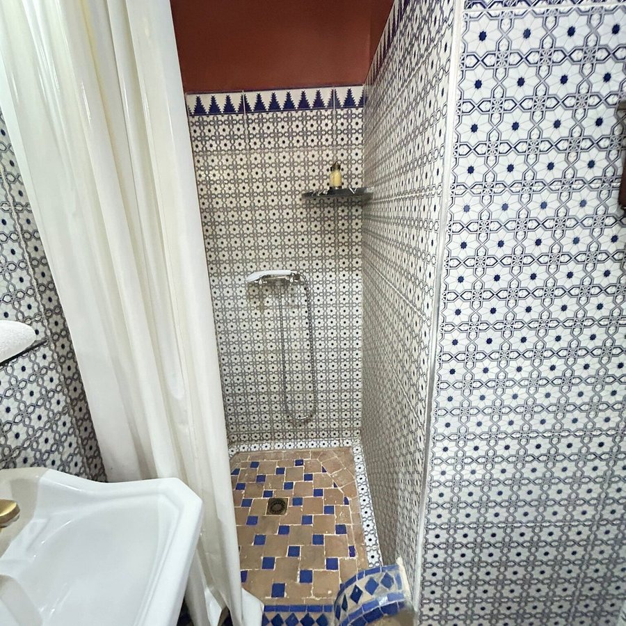Riad Dalia — Bathroom