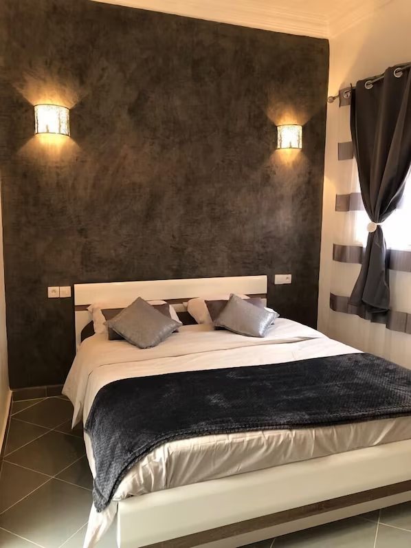 Riad Yasmine — Guest room