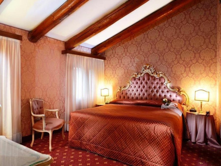 Rialto 1082 Bed Breakfast — Guest room