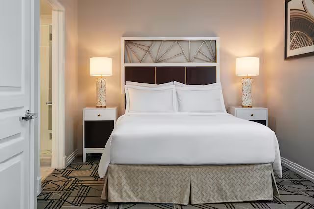 Richmond Studios Miami Beach Florida — Guest room