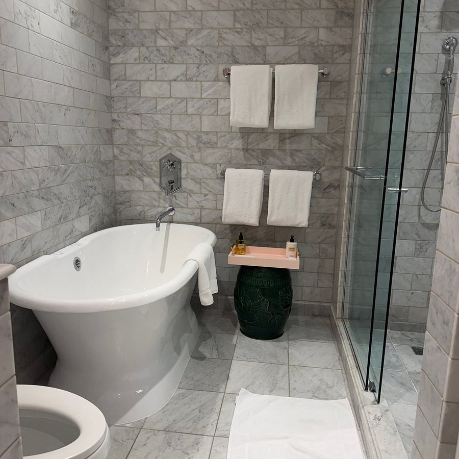 Riggs Washington DC — Bathroom