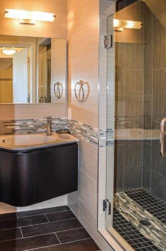 Rio Vista Inn Suites Santa Cruz — Bathroom