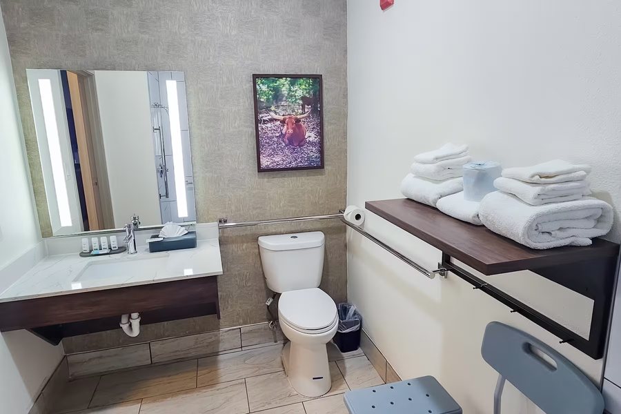 Rising Star Sports Ranch Resort — Bathroom