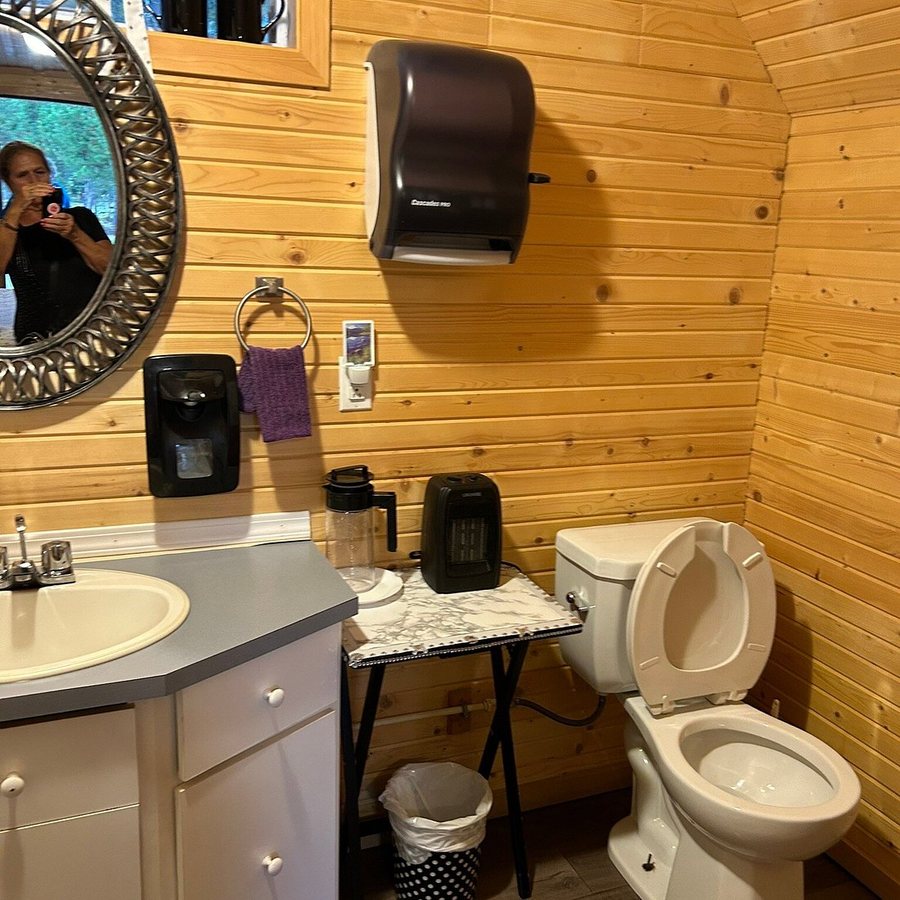 River Camp RV Park — Bathroom