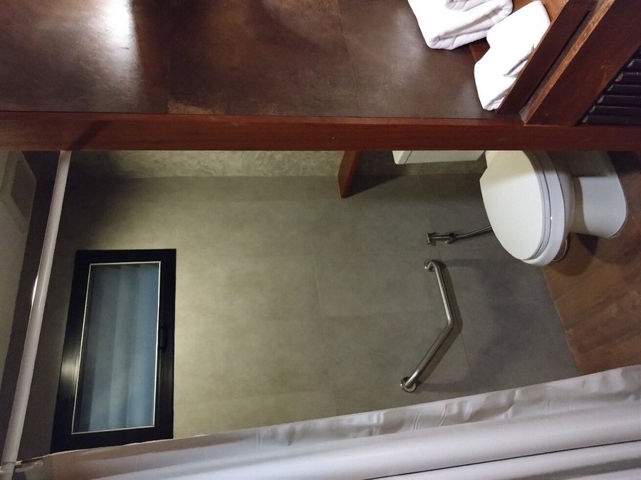 River Kwai Resotel — Bathroom