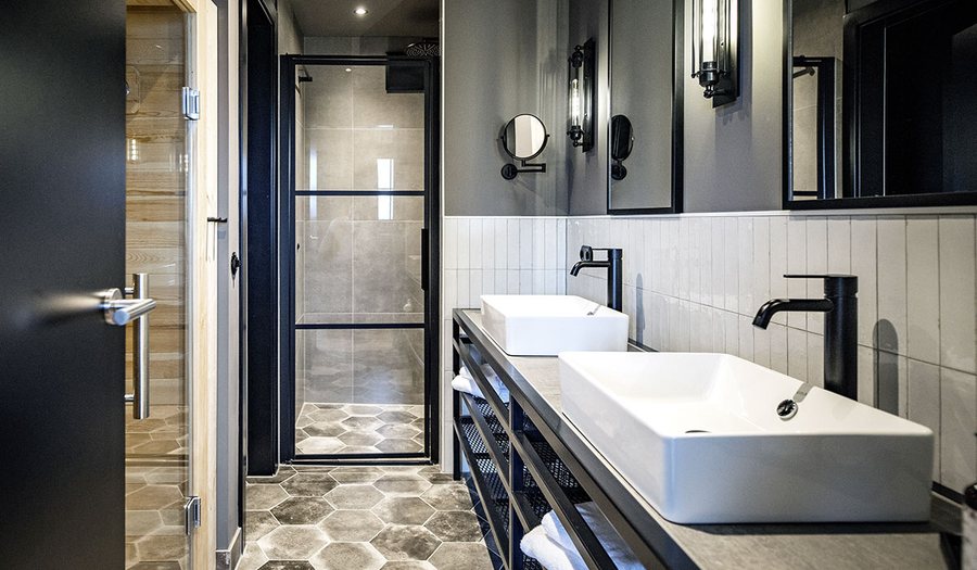 RIVER LOFT Hotel — Bathroom