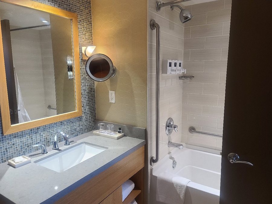 River Rock Inn B B — Bathroom