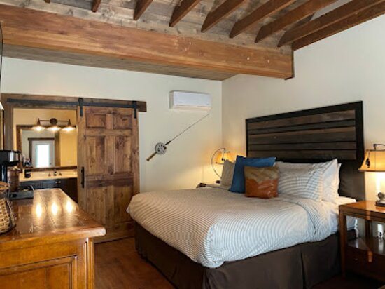 River Rock Inn B B — Guest room