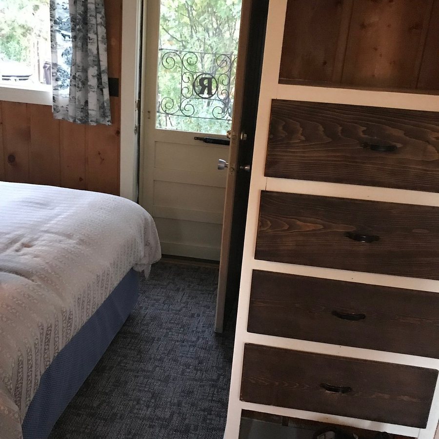 Rivera Lodge — Guest room