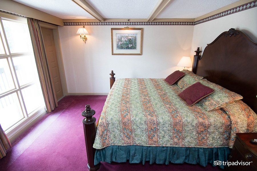 Riverhouse at the Park — Guest room