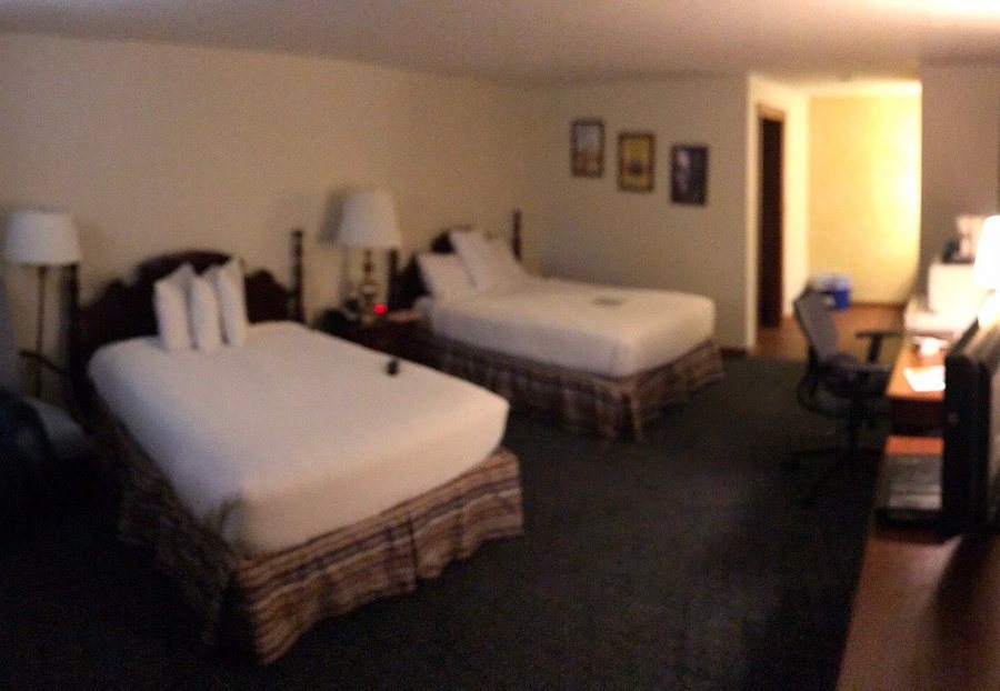 Riverhouse by Weekender Peterborough New Hampshire — Guest room