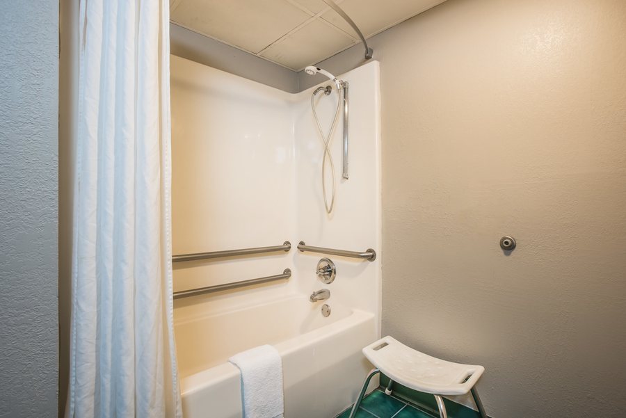 Riverside Rv Park Resort — Bathroom