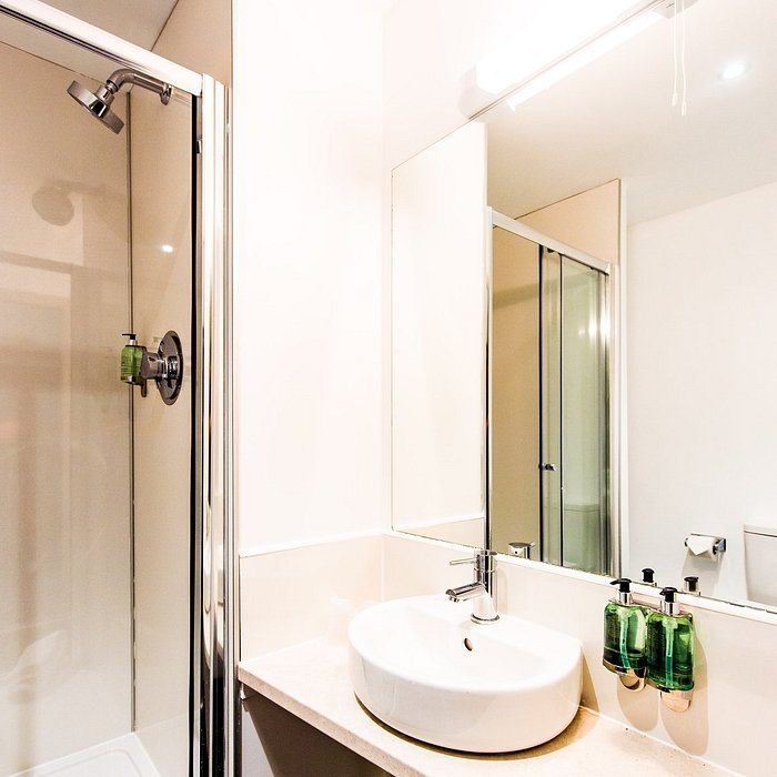 Riverstone Lodge — Bathroom