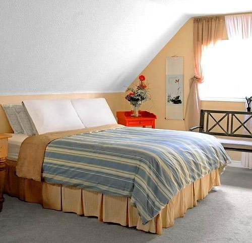 Riverview B B — Guest room