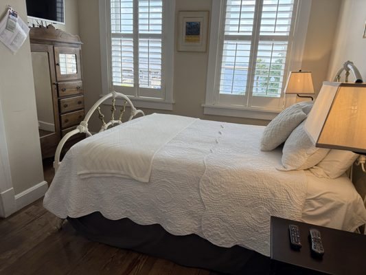 Riverview Hotel St Marys Georgia — Guest room