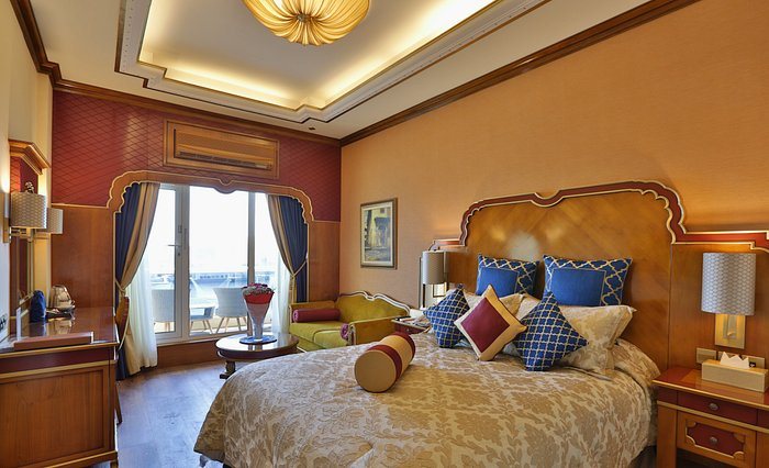 Riviera Hotel Dubai — Guest room