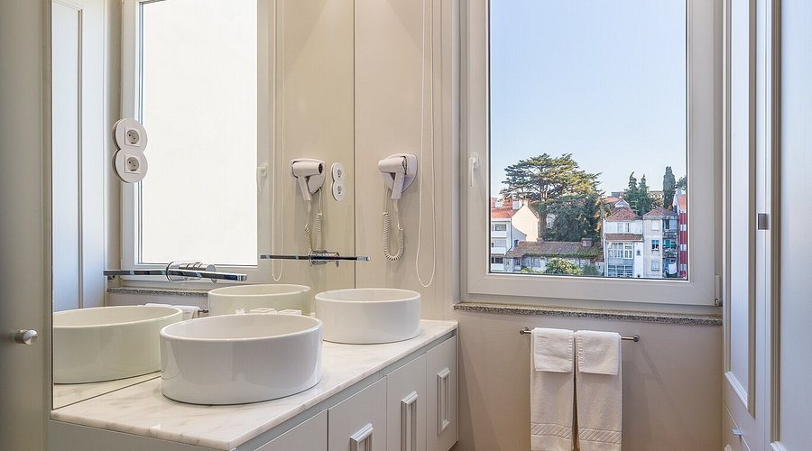 Rivoli Cinema Hostel — Bathroom