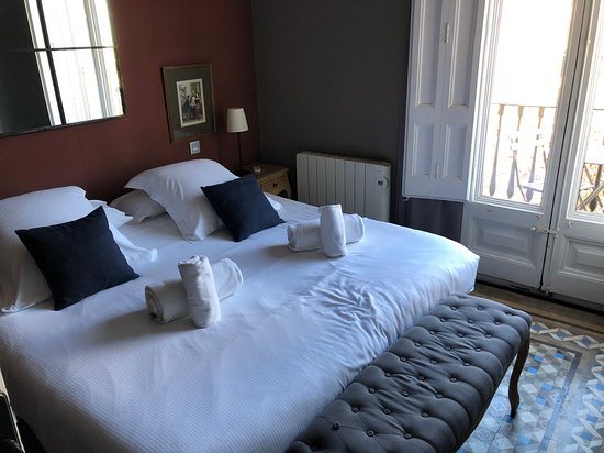 Rocamora Apartments Barcelona Catalonia — Guest room