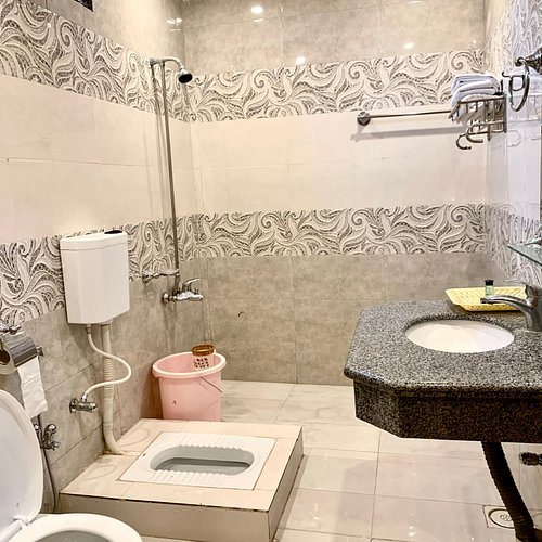 Rock City Resort — Bathroom