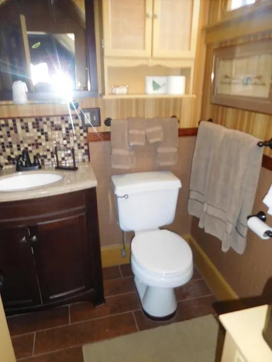 Rockmere Bed Breakfast — Bathroom