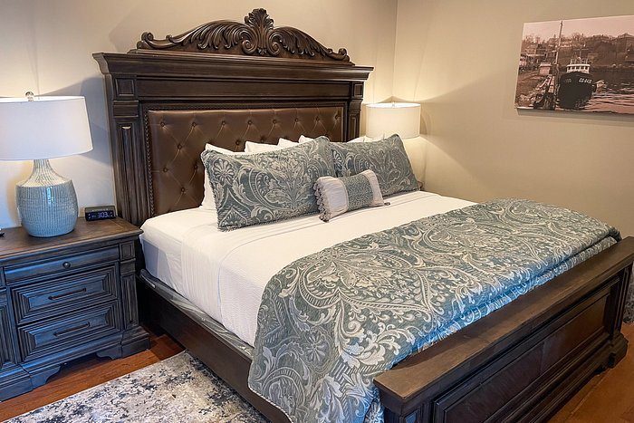 Rockport Harbor Hotel — Guest room