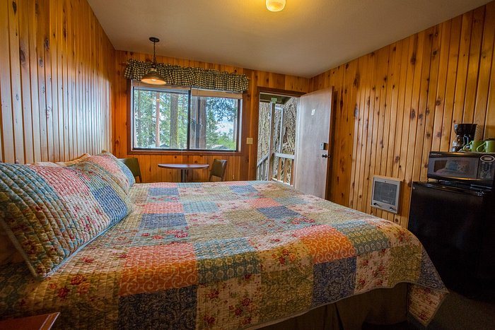 Rocky Point Resort — Guest room