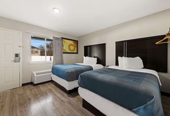 Rodeway Inn Charlotte — Guest room