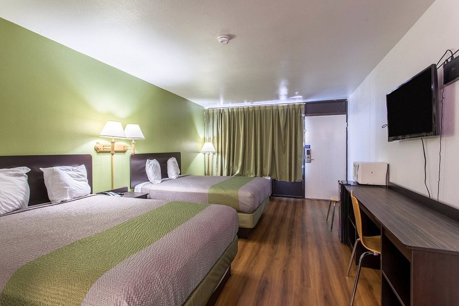Rodeway Inn Denver Downtown — Guest room
