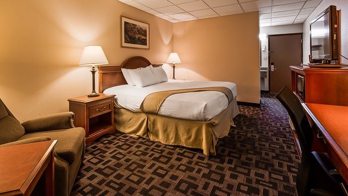 Rodeway Inn McPherson — Guest room