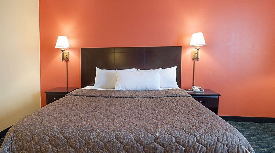 Rodeway Inn Meadowlands — Guest room