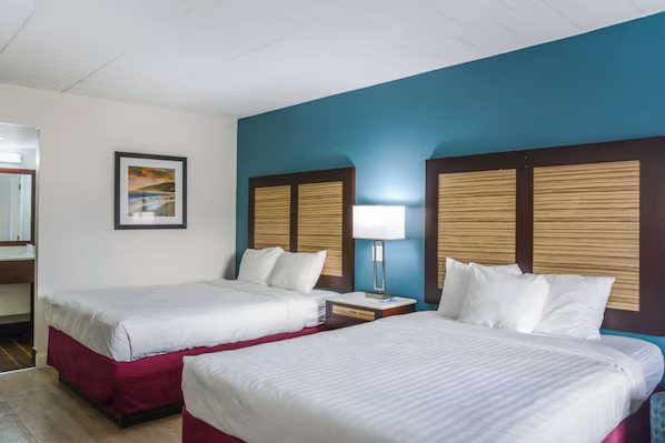 Rodeway Inn — Guest room
