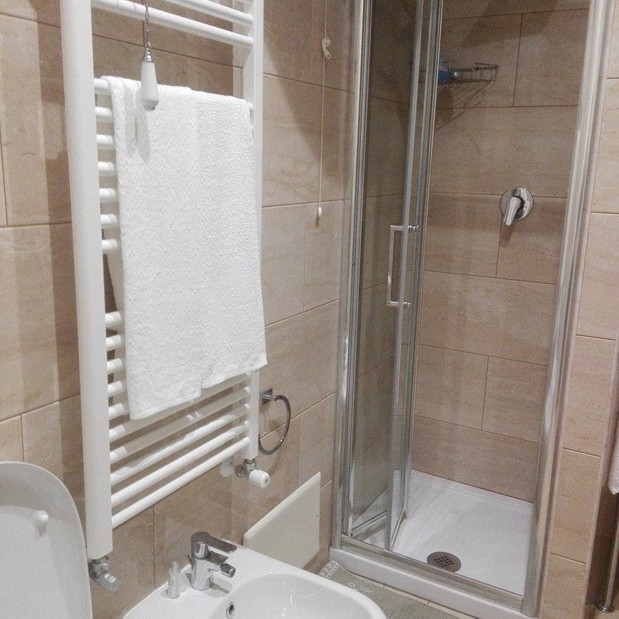 Roma Gianicolense — Bathroom