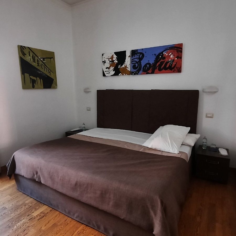 Rome Armony Suites — Guest room