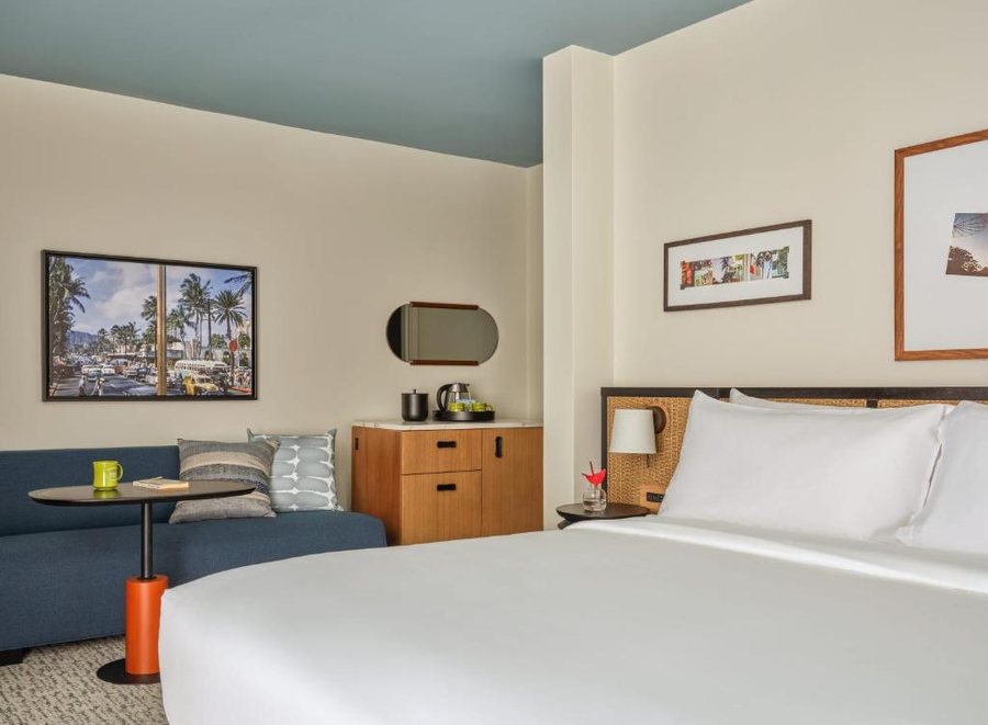 Romer House Waikiki — Guest room