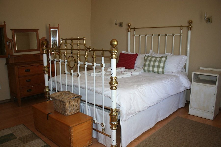 Rooidam Cottage — Guest room