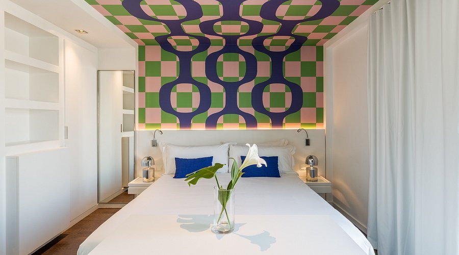 Room Mate Carla Barcelona Catalonia — Guest room
