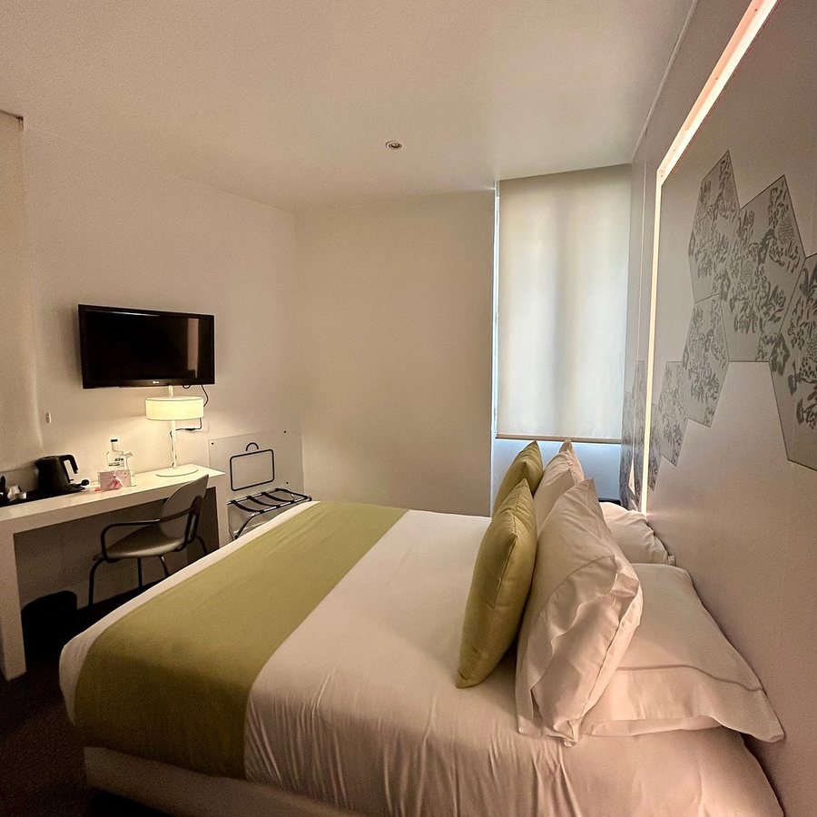 Room Mate Mario — Guest room