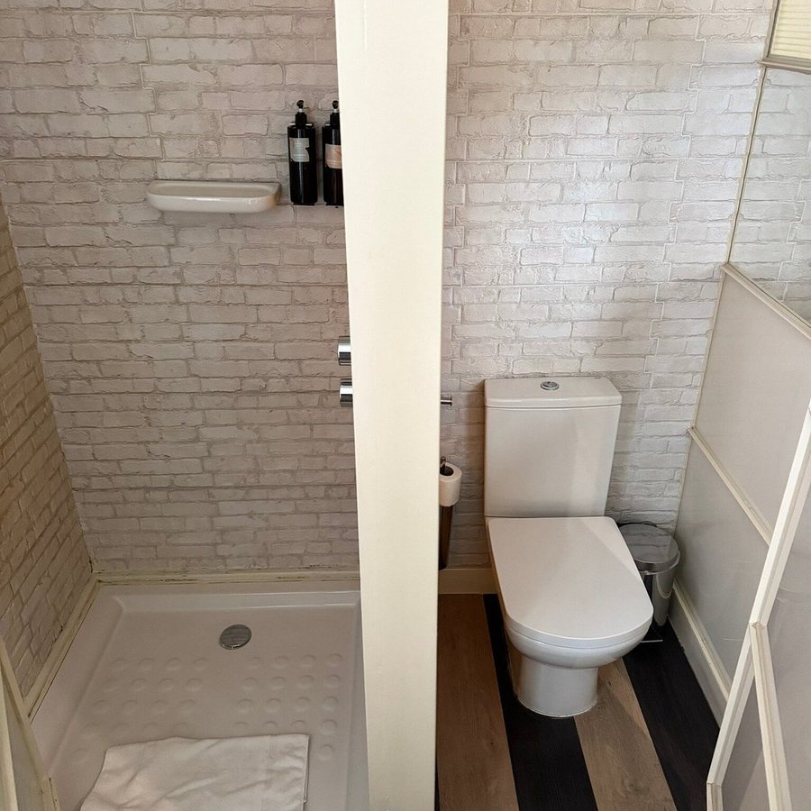 Room007 Select Sol — Bathroom