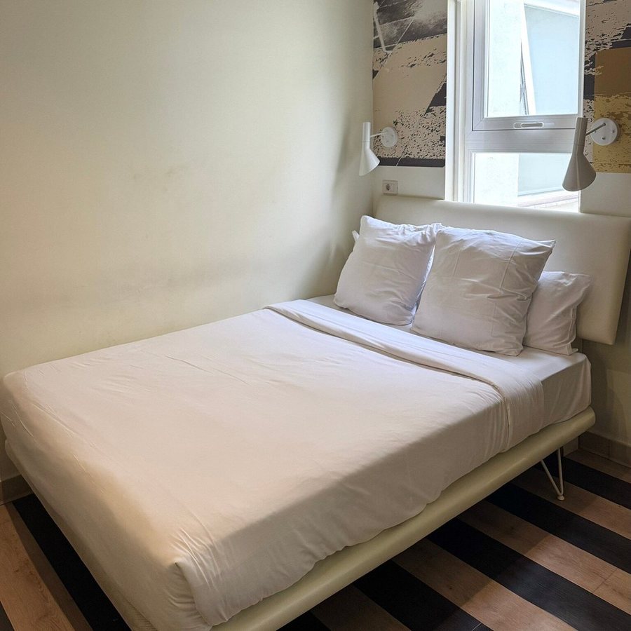 Room007 Select Sol — Guest room