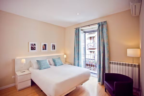 Rooms Madrid — Guest room