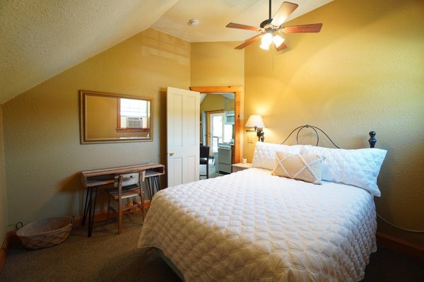 Root River Inn Suites — Guest room