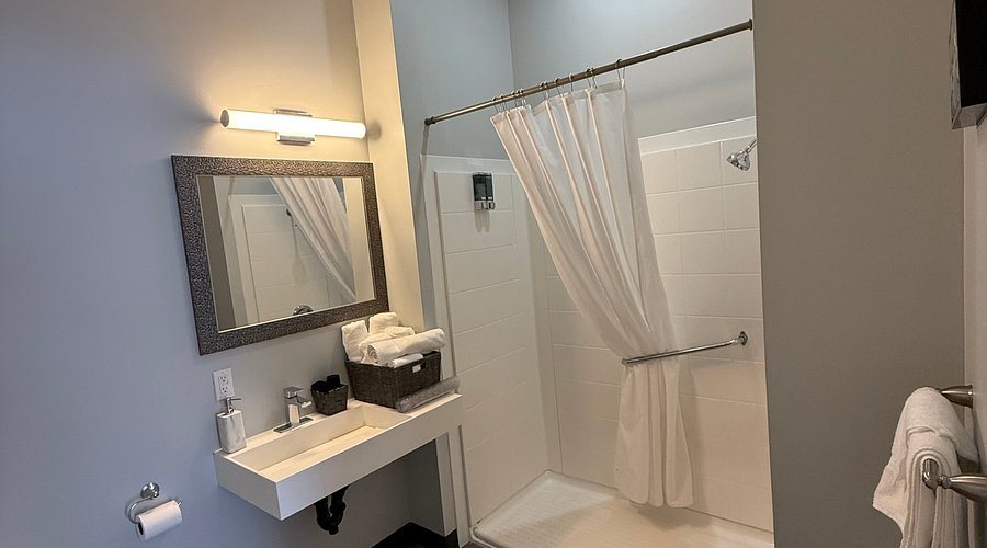 Rosedale Manor Bed And Breakfast — Bathroom