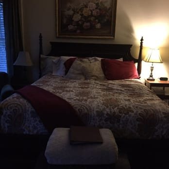 Rosen House Inn — Guest room