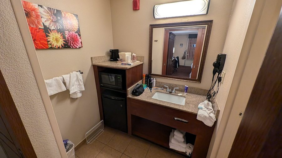Rosen Inn Closest to Universal Orlando Florida — Bathroom