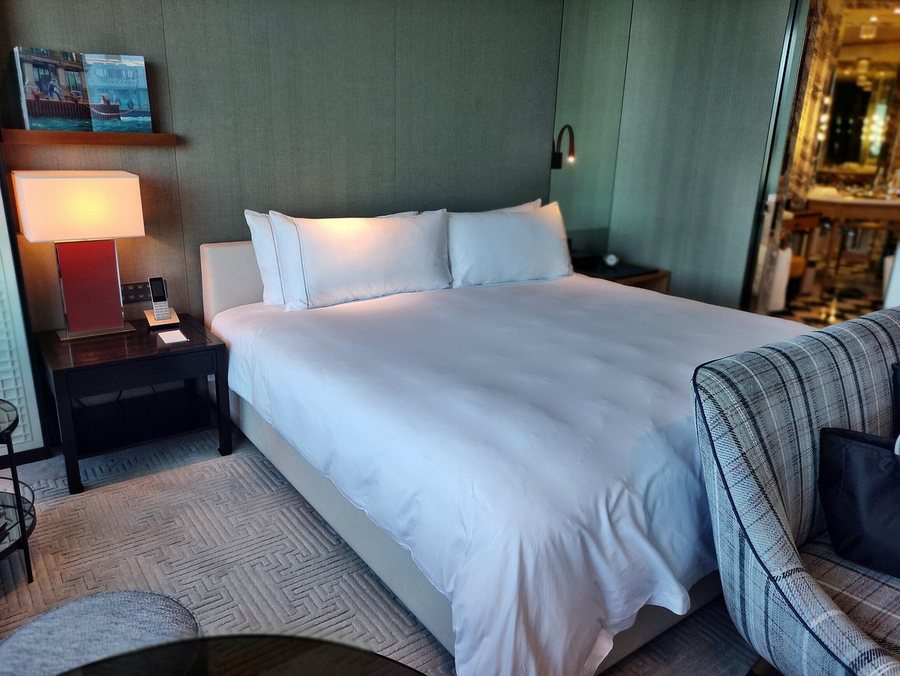 Rosewood Hong Kong — Guest room