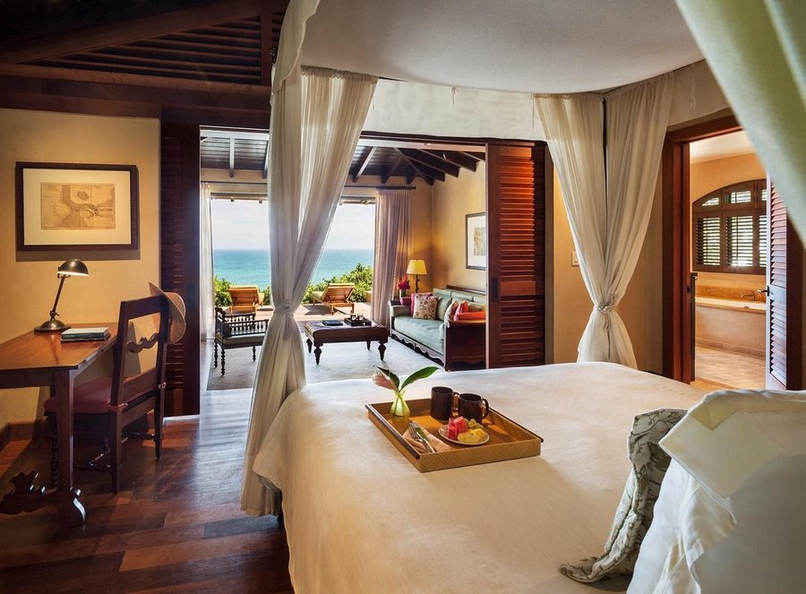 Royal Isabela — Guest room