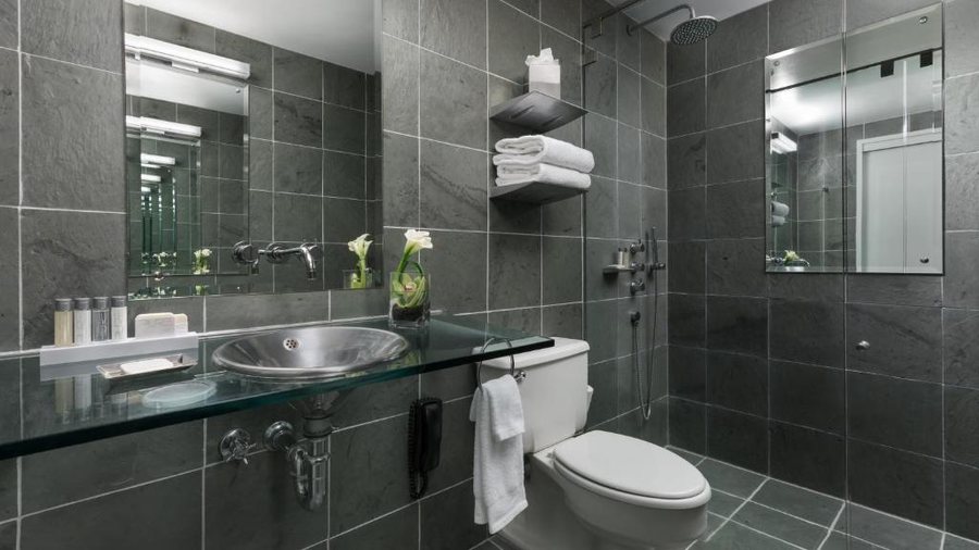 Royalton New York — Bathroom